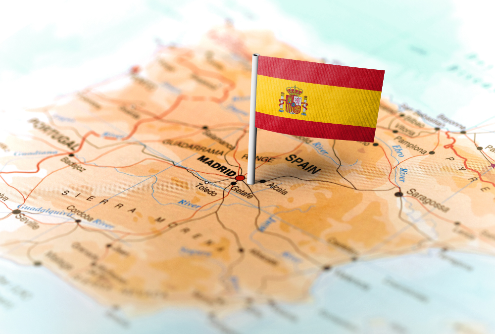 Mandatory registration of personal data when travelling to Spain